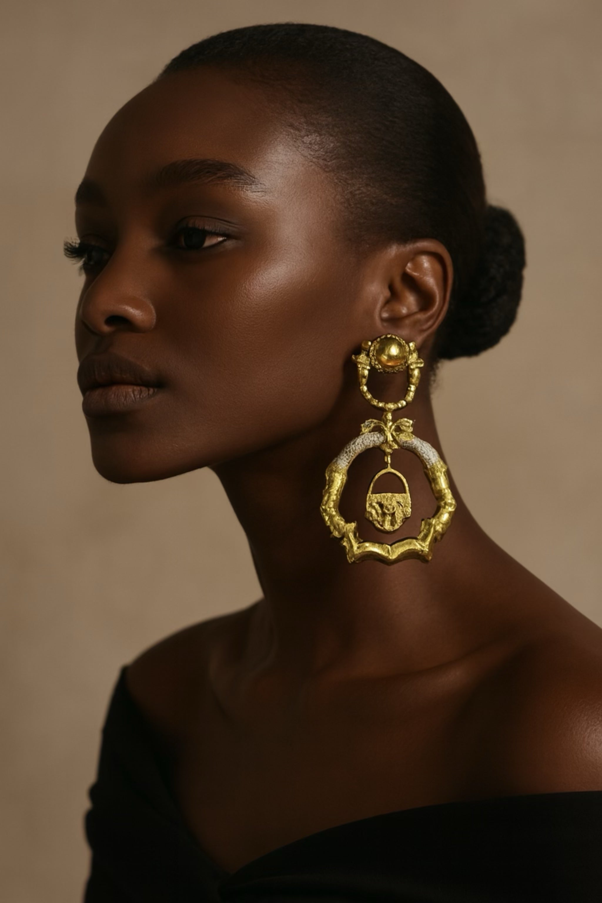 Oversized fashion earrings